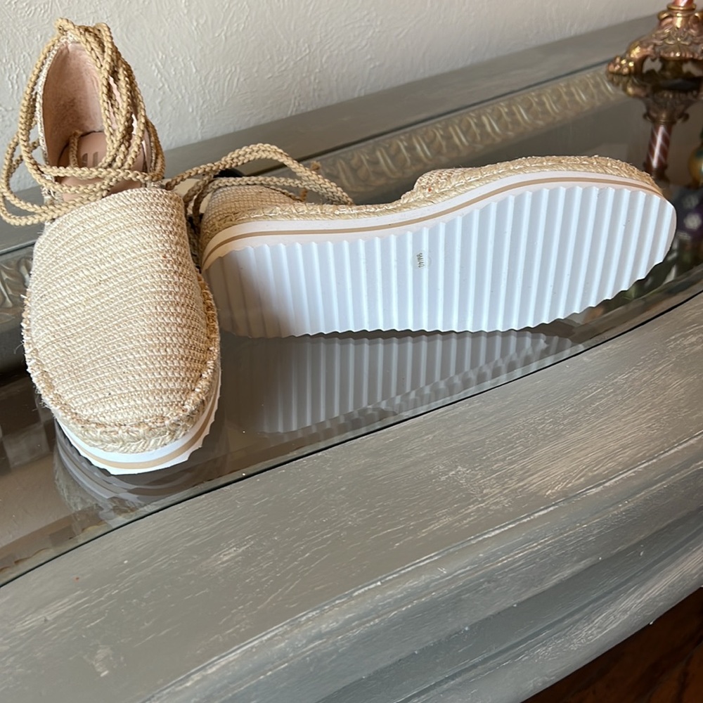 **Jlo Platform Tie Ups** - image 2